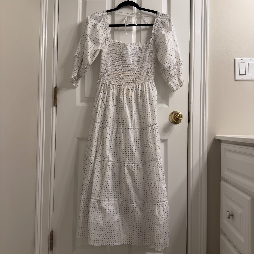 Hill House Home Nesli Pampelonne Paisley White Blue Dot Midi XS